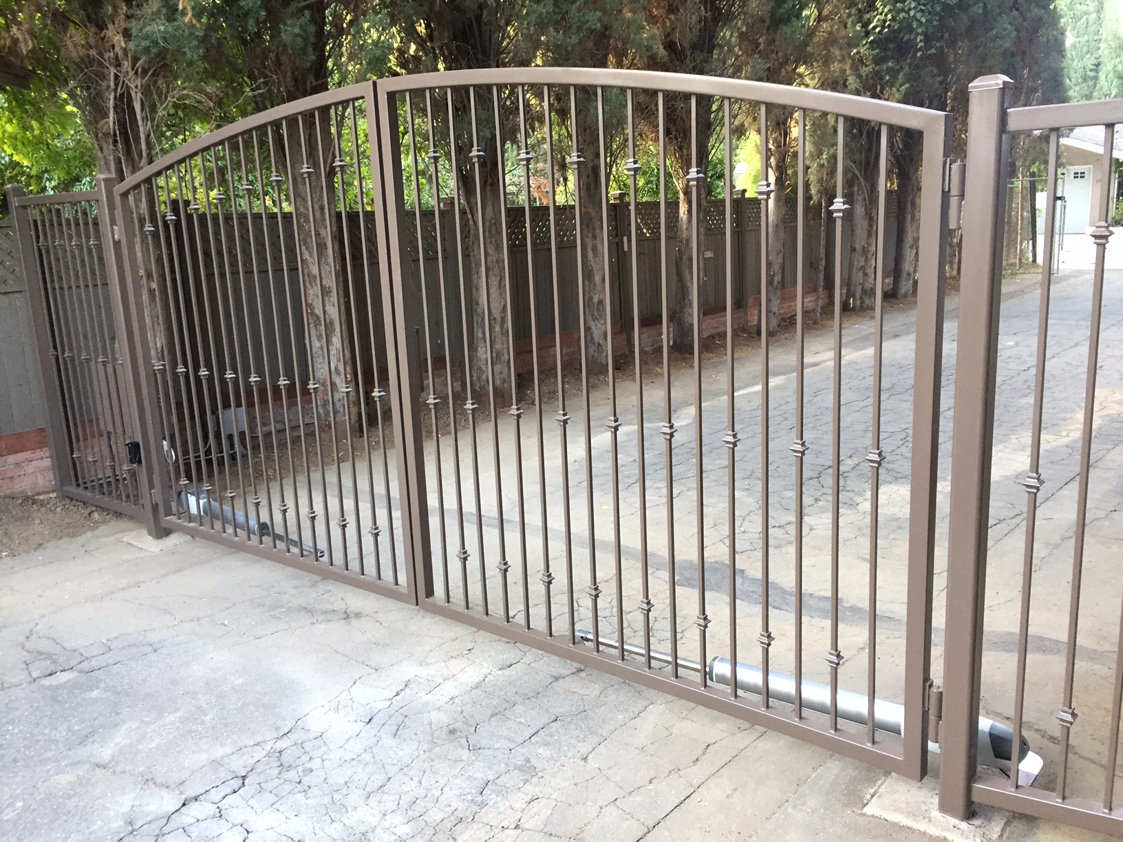 AUTOMATIC SWING GATE