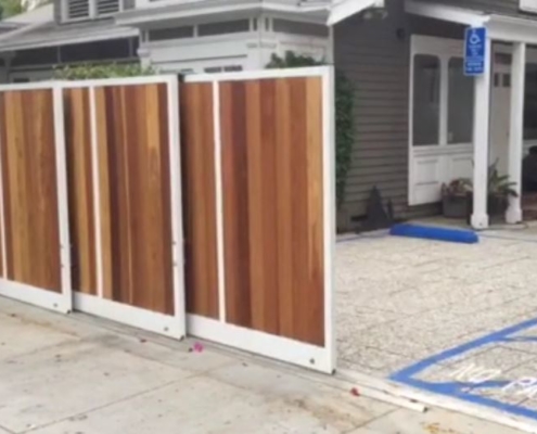 Triple automatic sliding gate